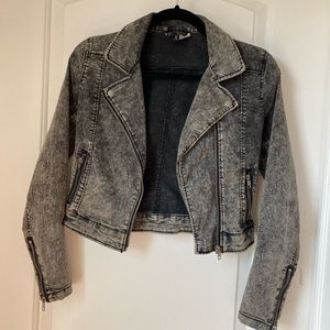 Cropped grey denim jacket